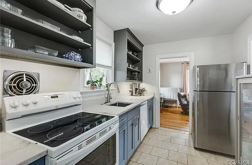 2 bed, 1002 sqft, $1,950 — Photo 4