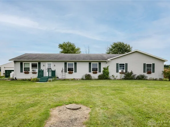 7145 Auld Rd, Bradford, OH 45308
