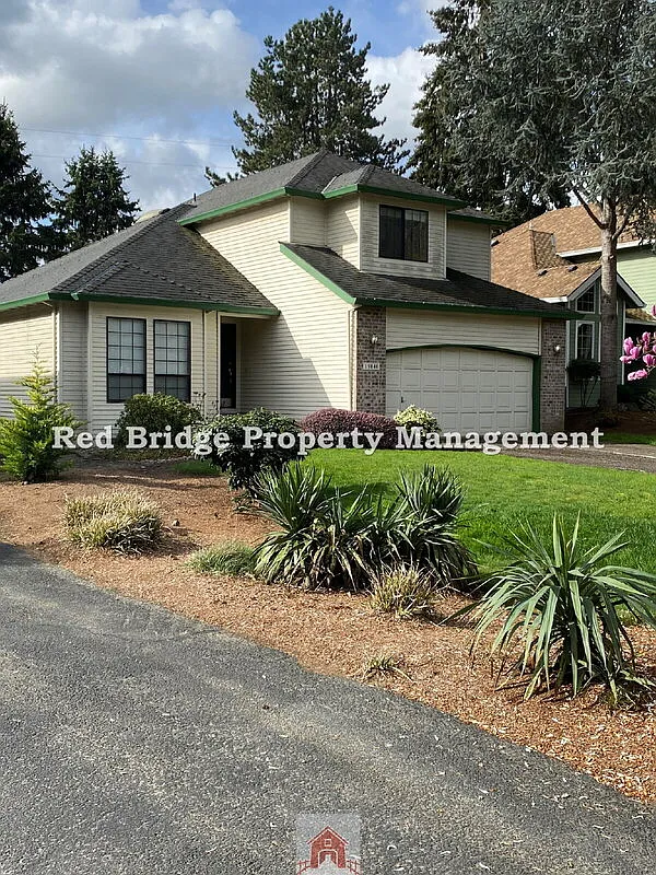 3 bed, 2.5 bath, 2069 sqft, $2,795 — Photo 1
