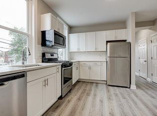 2815 N Hamlin Ave #2F, Chicago, IL 60618