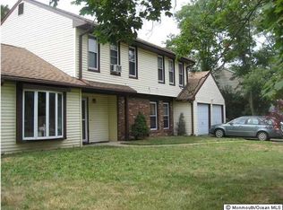 1540 Laguna Ln, Lakewood, NJ