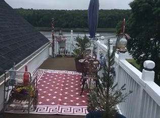 46 Ferry St, Winterport, ME 04496