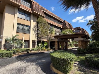 661 NE 195th St APT 104, Miami, FL, 33179