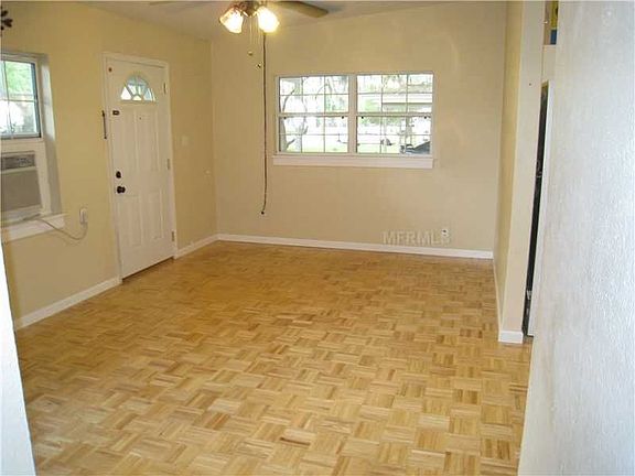 3rd image of 709 Edgewood Dr N
