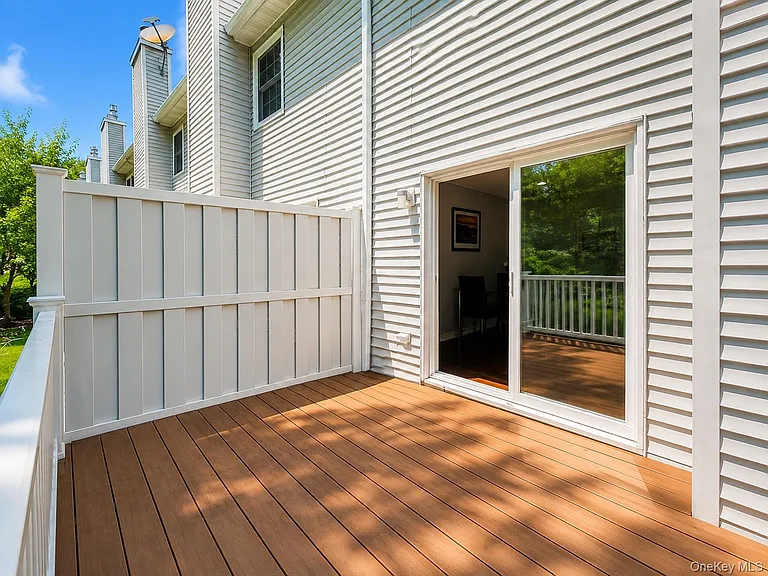 802 Sara Cir — Photo 7