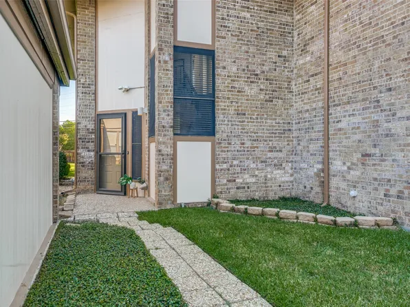 7 Dewberry Ct, Bedford, TX 76021