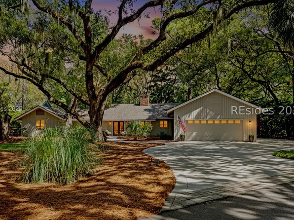 60 Deerfield Rd, Hilton Head Island, SC 29926
