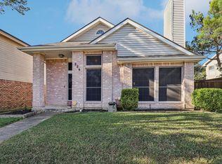824 Greenridge Dr, Arlington, TX 76017