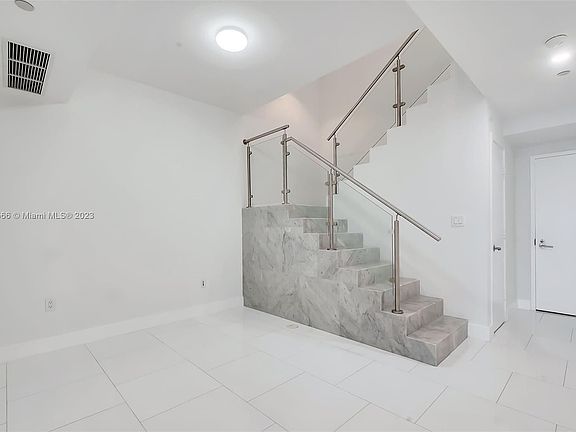 3rd image of 1100 Biscayne Blvd Unit 3305