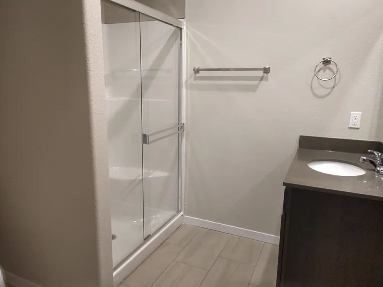 K-Ten Place Apartments — Photo 51