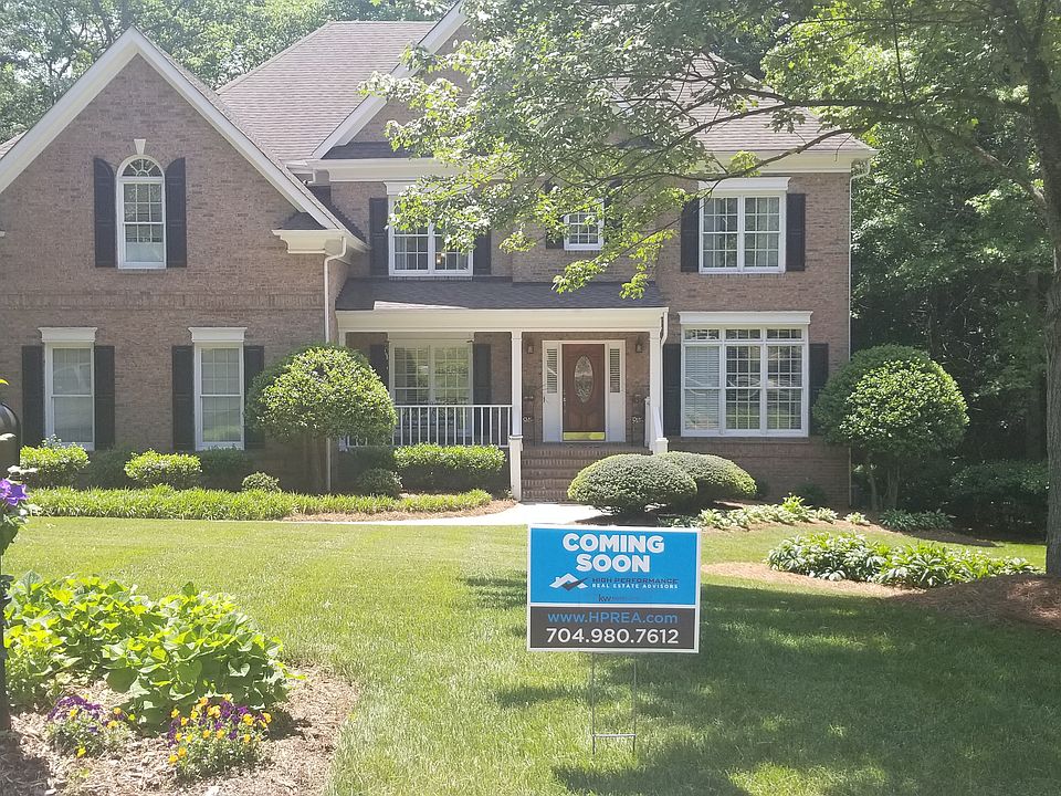 1st image of 3019 Lakewood Edge Dr