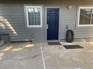 928 Gellert Blvd, Daly City, CA 94015
