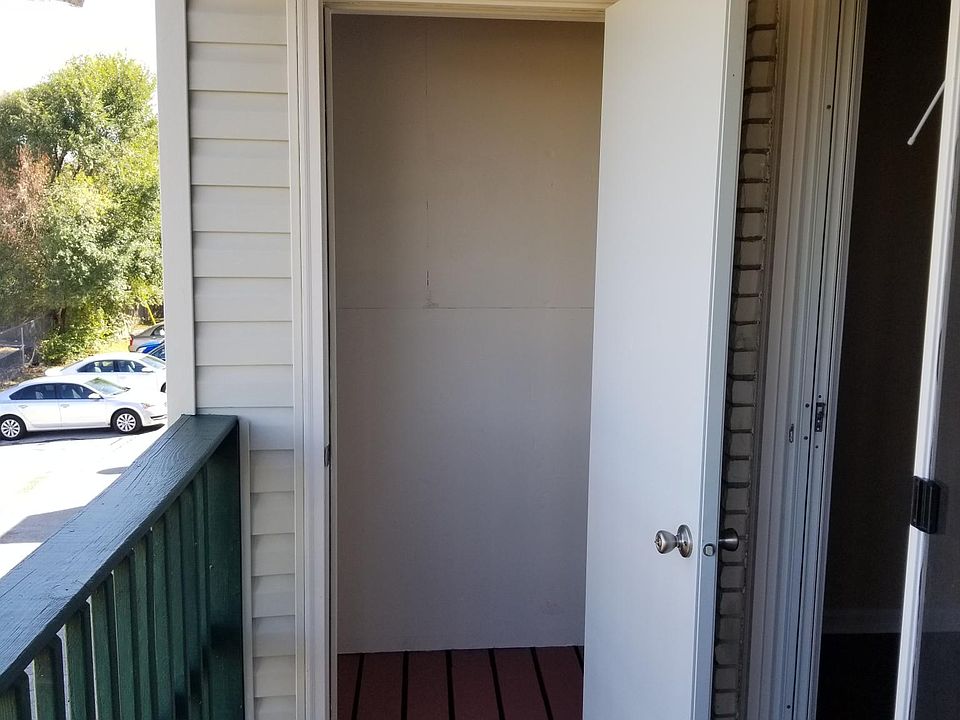 Balcony_Storage Closet w/ Lock
