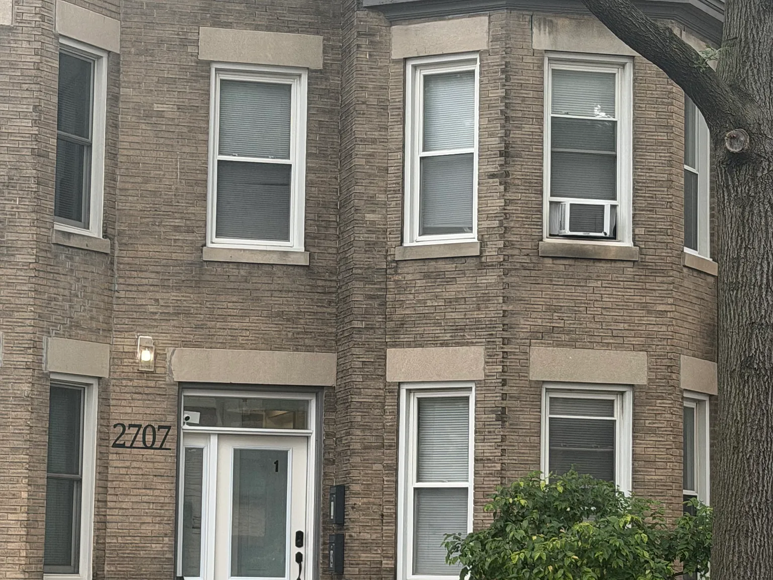 2 bed, 1470 sqft, $2,800 — Photo 1