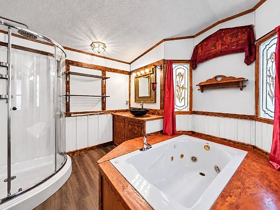 5th image of 1330 Hanover Rd #203