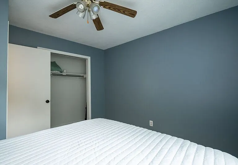 281 Rhodes Dr — Photo 16