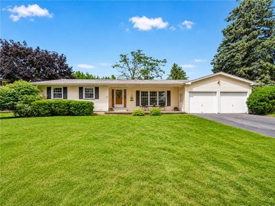 49 Pine Valley Dr, Rochester, NY, 14626