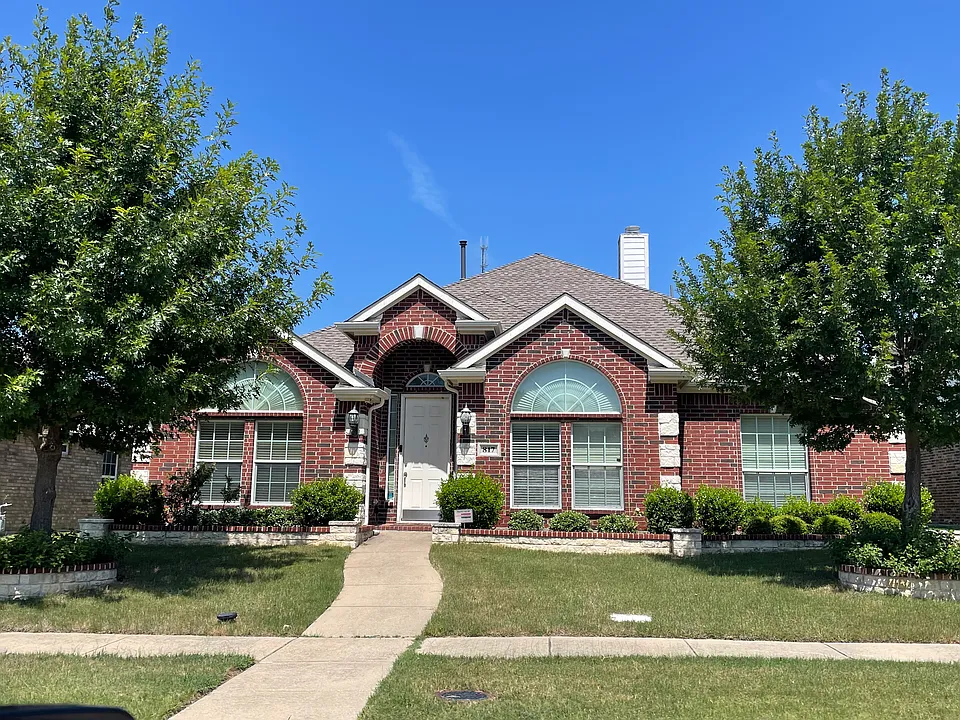 817 Graystone Dr
