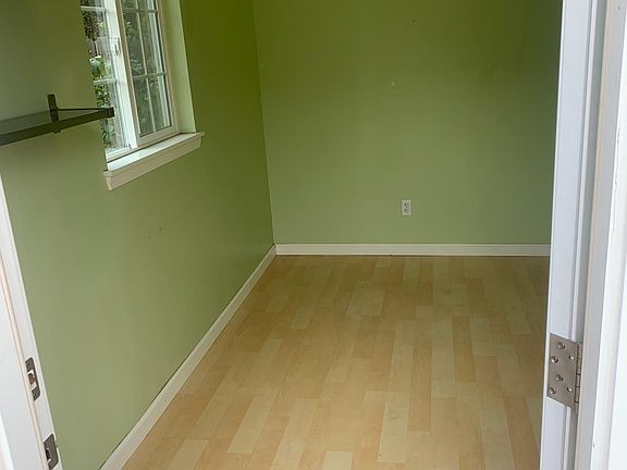 5th image of 149 Tivoli Way