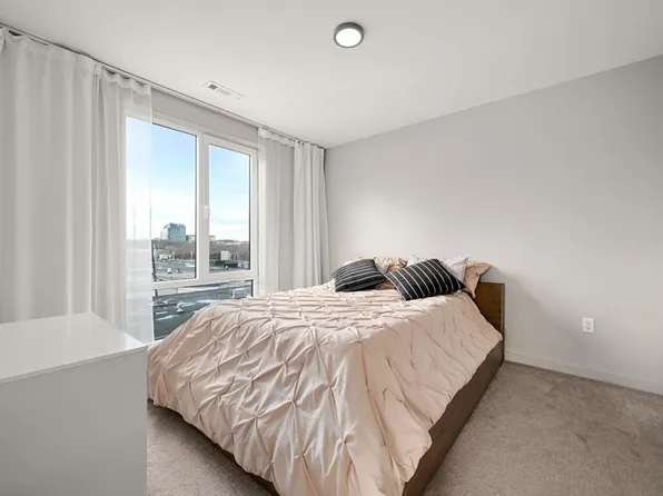 21 Soldiers Field Pl Unit 408, Boston, MA 02135