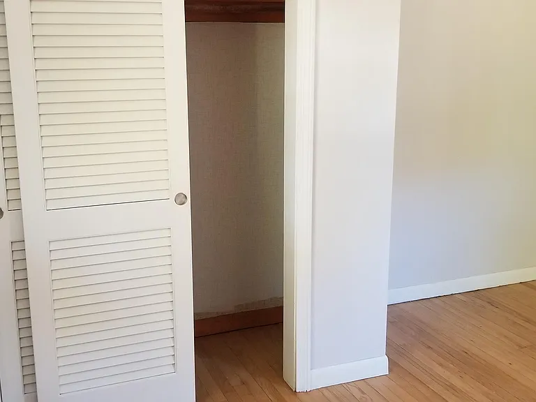 85 Castlewood Cir — Photo 30
