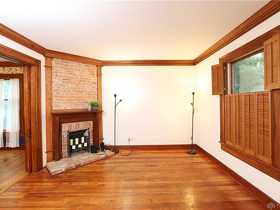 5th image of 2234 Avalon Ave