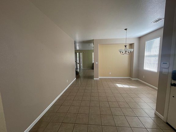 5th image of 530 Starwood Ct