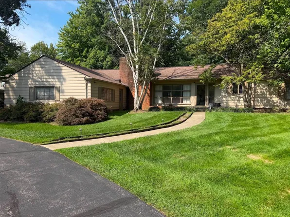 31729 Cedar Rd, Mayfield Heights, OH 44124