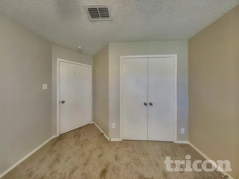 2520 Ensenada Ln — Photo 15