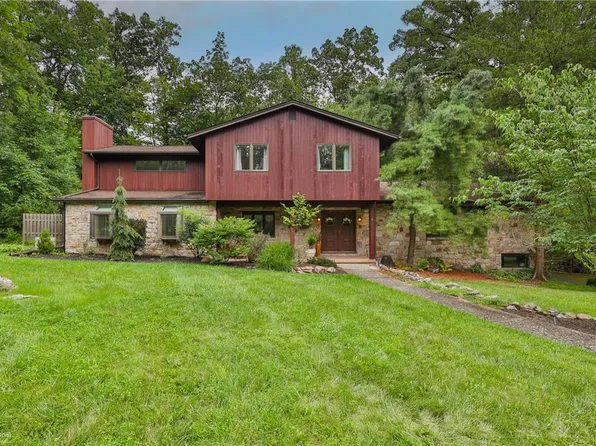 3151 Bittersweet Rd, Center Valley, PA 18034