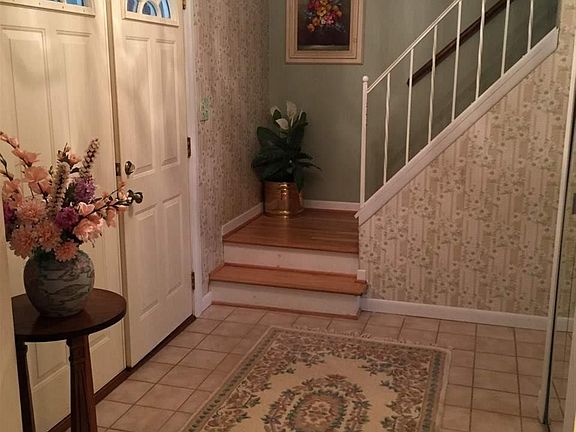 2nd image of 37318 Catherine Marie Dr