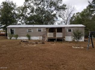 3302 Lakeshore Dr, Chipley, FL 32428