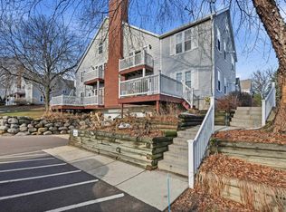 802 Kottke Dr UNIT 8, Madison, WI 53719