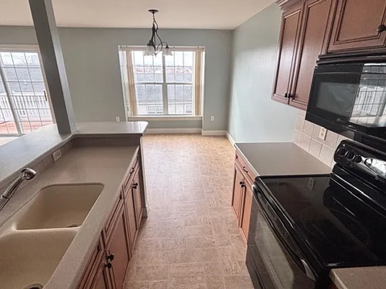 785 Oak Leaf Ln — Photo 20