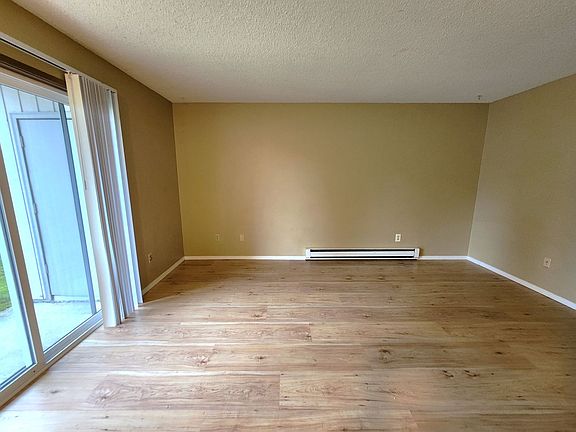 5th image of 14519-14535 C St S #Ap-29