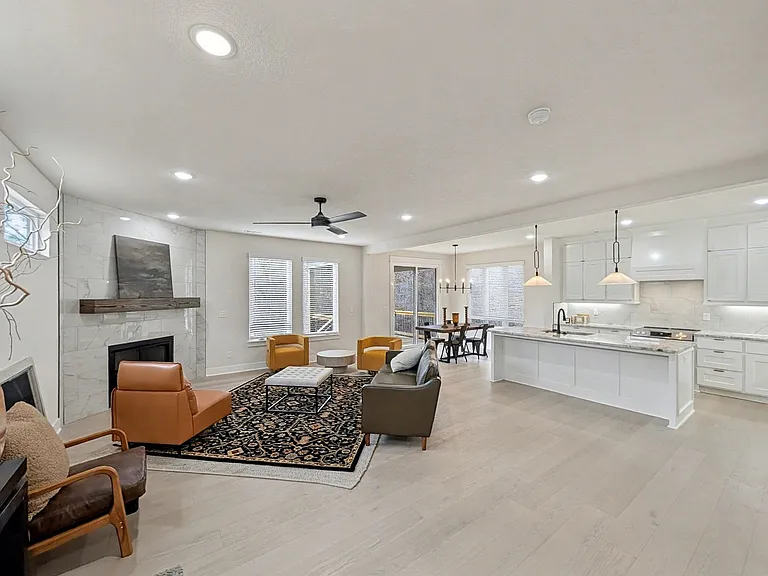 30 Cromer Dr — Photo 3