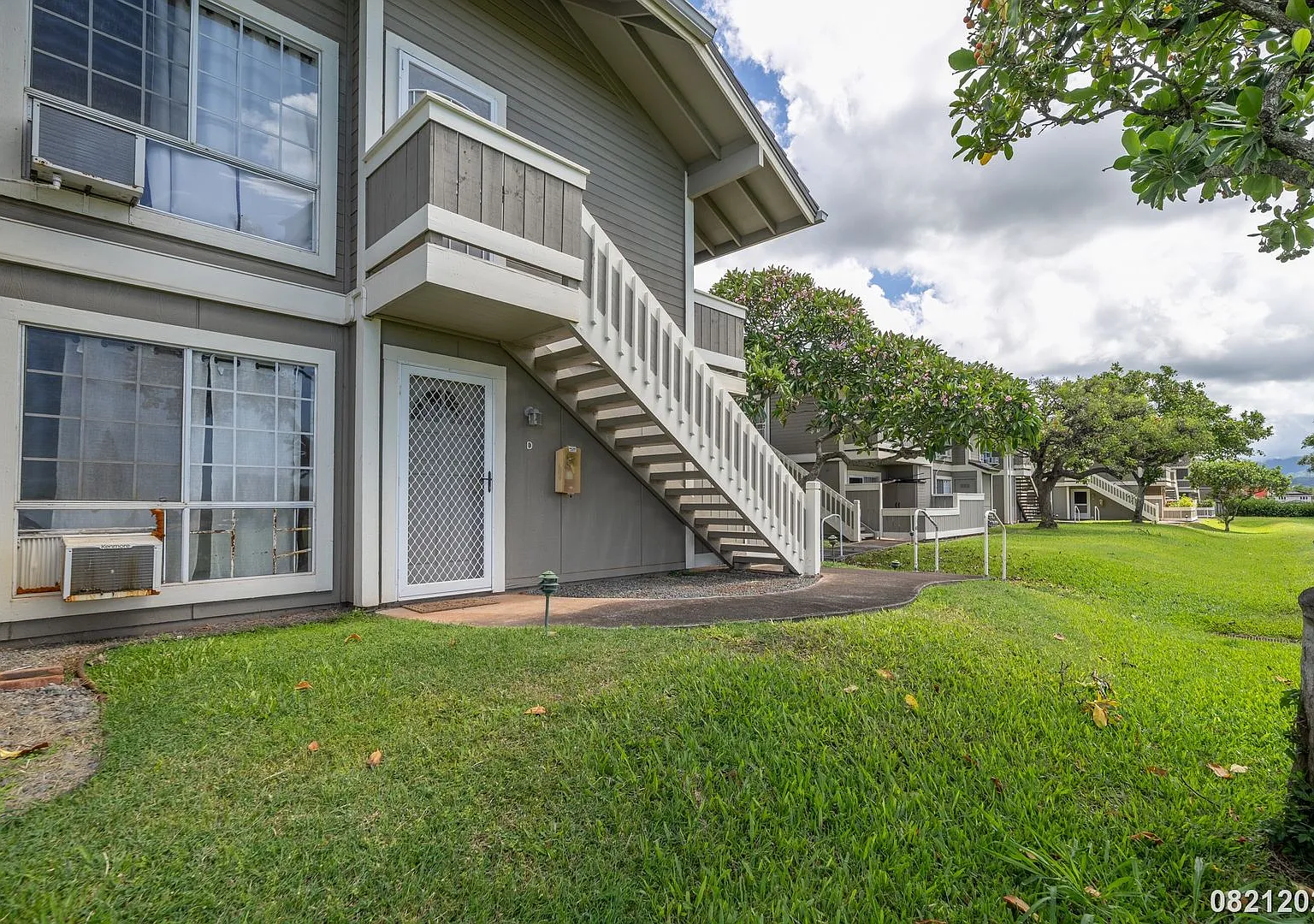 Bright And Cozy 2br/1ba/1pkg Unit In Royal Palm (Waipahu) — Photo 2