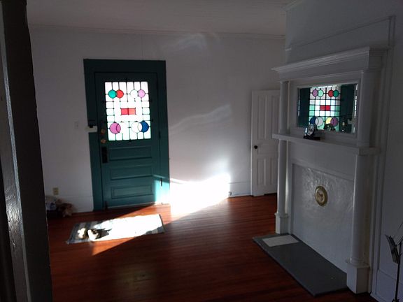 3rd image of 1102 N Elizabeth St #A