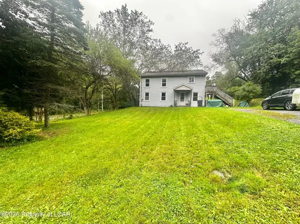 2935 Hillside Rd, Shavertown, PA 18708