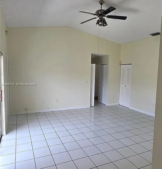 21210 NE 9th Pl #4 — Photo 3