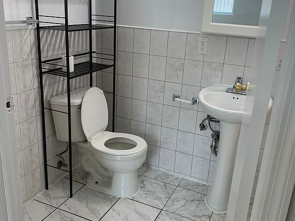 3rd image of 637 Bushwick Ave #1F