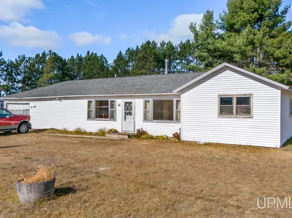 9902 Us Highway 2, Rapid River, MI 49878