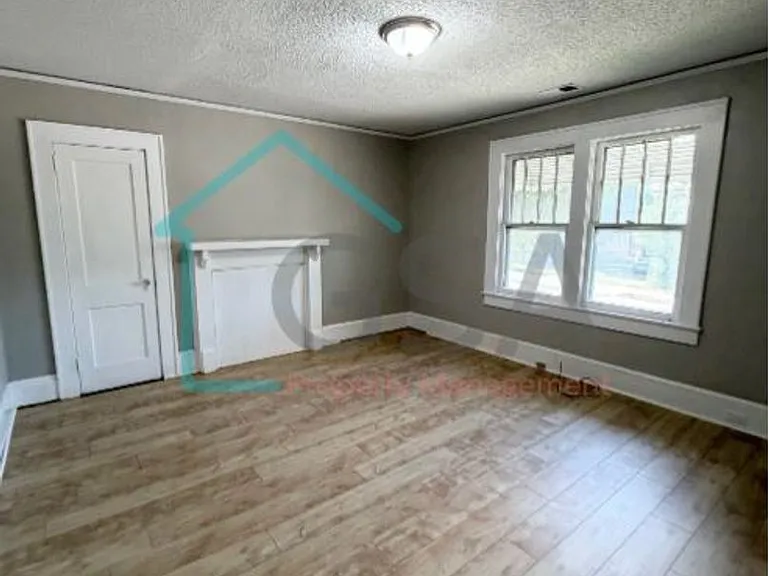 4113 E North St — Photo 28
