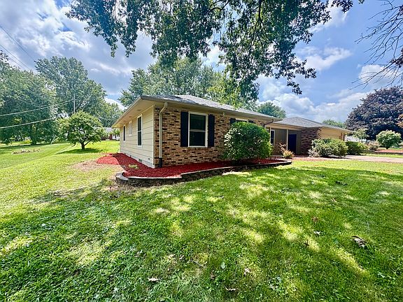 2nd image of 314 Oakview Dr
