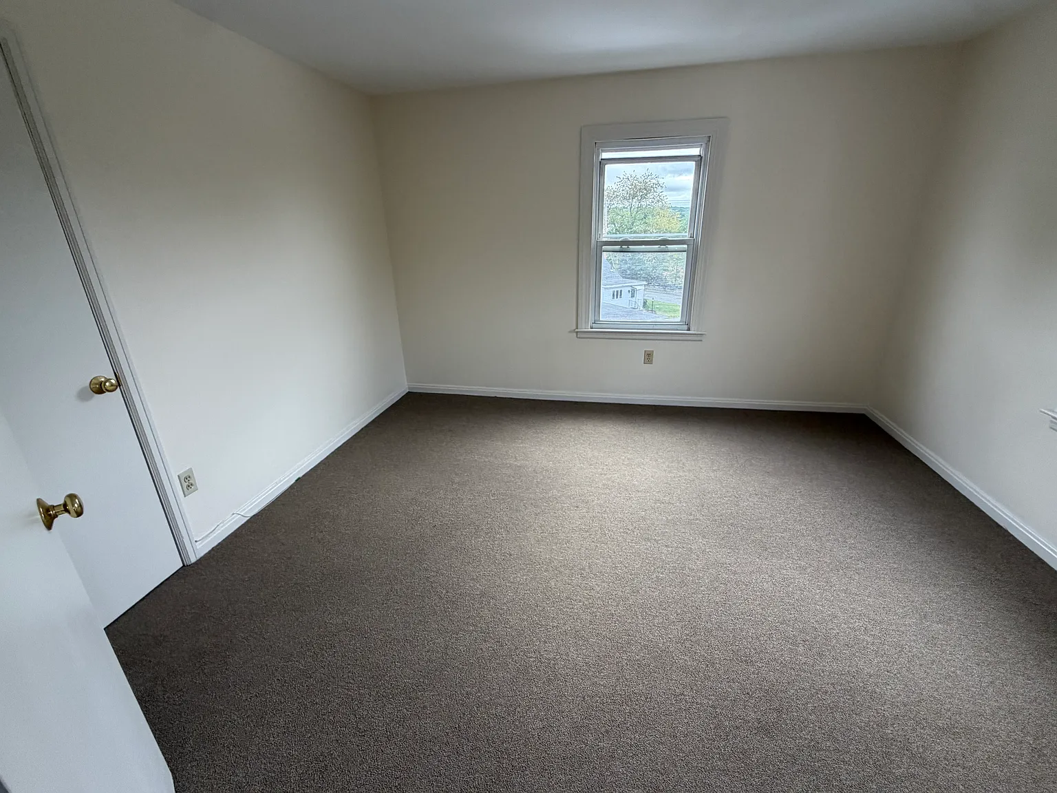 1 bed, $1,300 — Photo 4