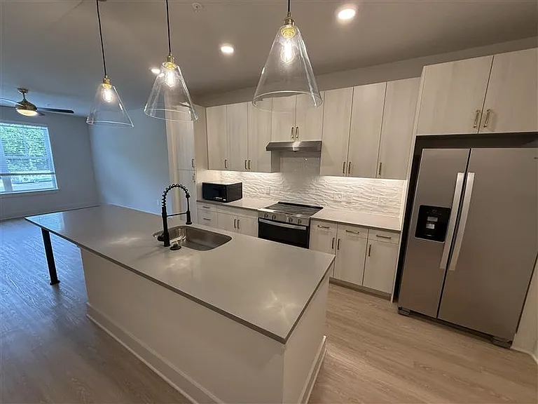 District on the Etowah Apartments — Photo 826