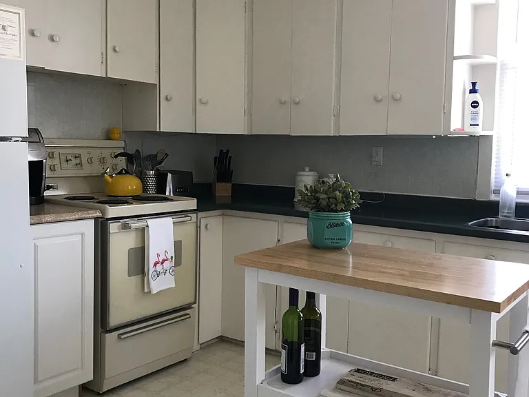 92 Burris St #1 — Photo 9