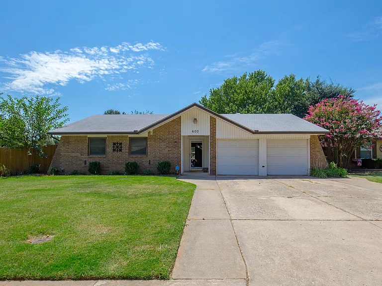 600 Kay Hill Ln — Photo 17
