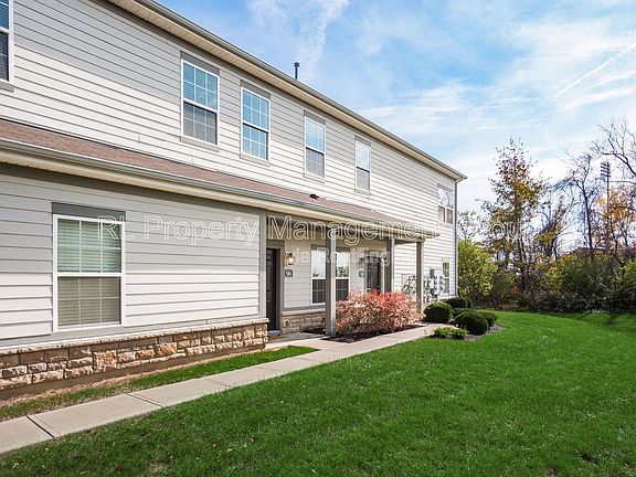 4th image of 584 Redwood Ln #584
