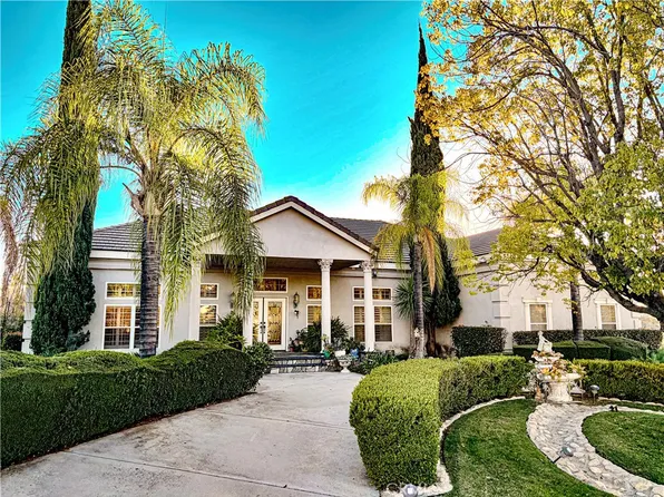 685 Bradbury Dr, Redlands, CA 92374